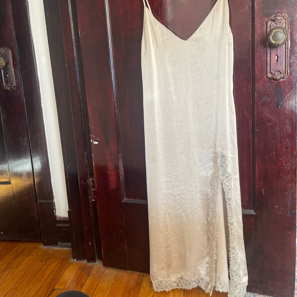 Aritzia Wilfred champagne slip dress with lace detail